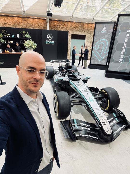 Mercedes-AMG F1 show car · Earl Brown
